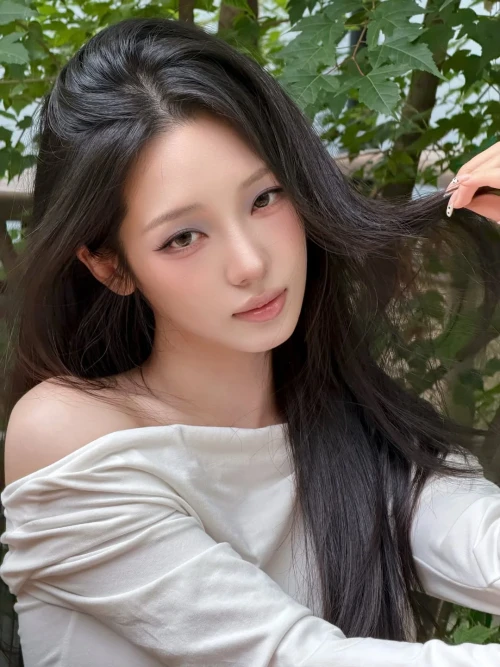 260522-jisun-ig-v0-l2j24a3z1u2h1.webp