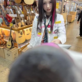 260522-kiiikiii-official-instagram-update-ft-haum-hello-v0-j6nlpv3v5u2h1