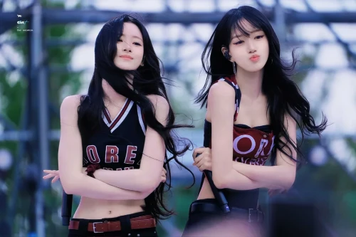 260522-sooin-meovv-2026-korea-university-ipselenti-festival-v0-slzb32qjjr2h1.webp