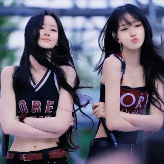 260522-sooin-meovv-2026-korea-university-ipselenti-festival-v0-slzb32qjjr2h1