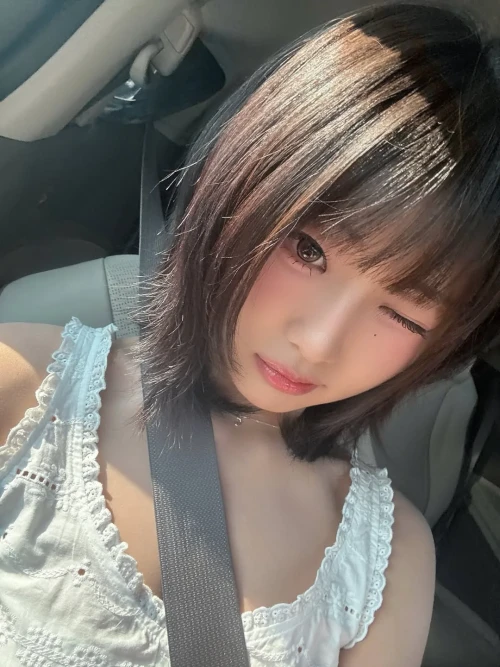 260522-yel-instagram-update-v0-w6ag5ilwd63h1.webp