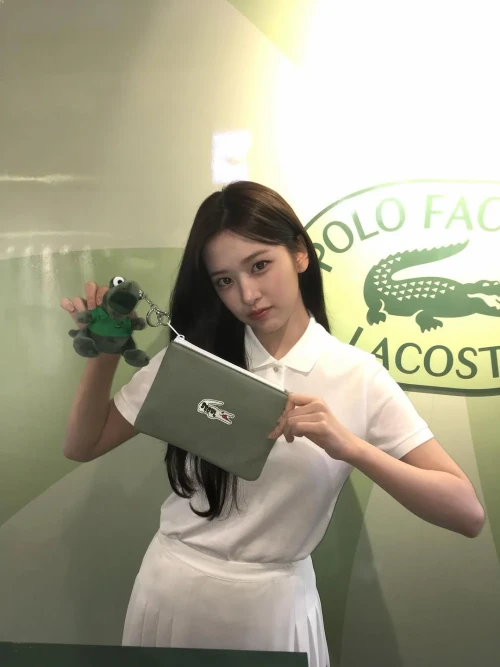 260522-yujin-instagram-update-like-the-sunshine-of-may-v0-3la4n14jfp2h1.webp