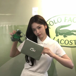 260522-yujin-instagram-update-like-the-sunshine-of-may-v0-3la4n14jfp2h1