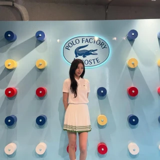 260522-yujin-instagram-update-like-the-sunshine-of-may-v0-fff9l24jfp2h1