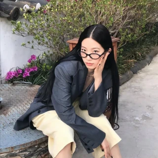 260523-kazuha-instagram-update-v0-wetut7kx9w2h1
