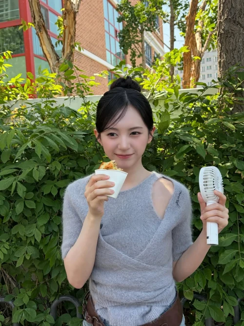 260523-mashiro-instagram-update-v0-qatj28fwiv2h1.webp