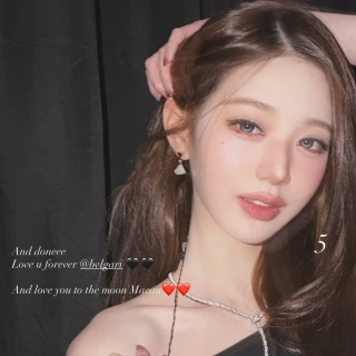 260523-wonyoung-instagram-story-updates-v0-rf80tjsn9w2h1