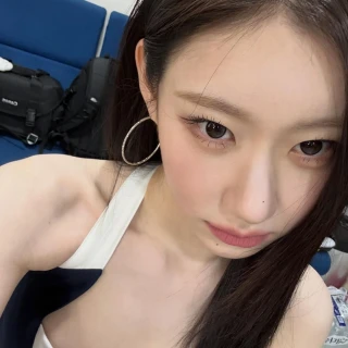 260524-chaeryeong-instagram-update-v0-buj79td0r13h1