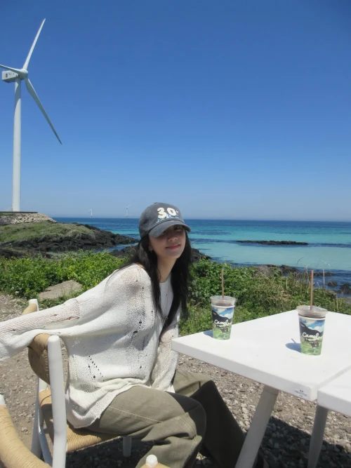 260524-jisoo-ig-update-v0-cg62p2asm33h1.webp