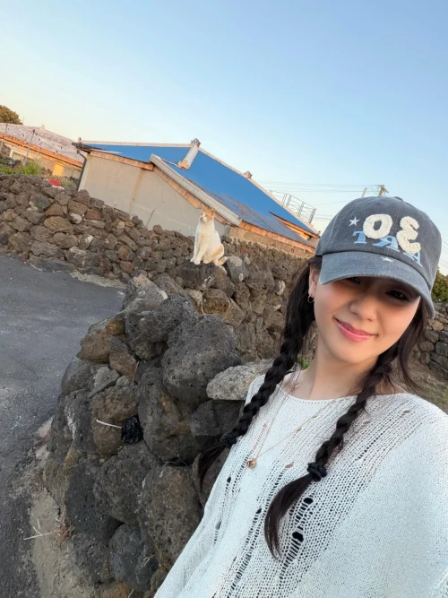 260524-jisoo-ig-update-v0-d6l1k38lu33h1.webp