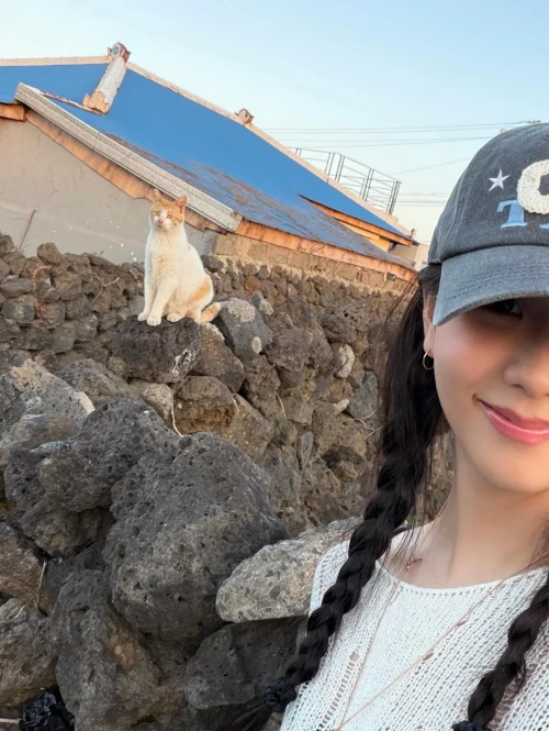 260524-jisoo-ig-update-v0-iac4pdqlu33h1.webp