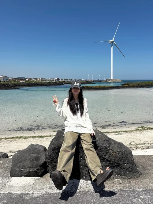 260524-jisoo-ig-update-v0-ozkf3s8tm33h1.webp
