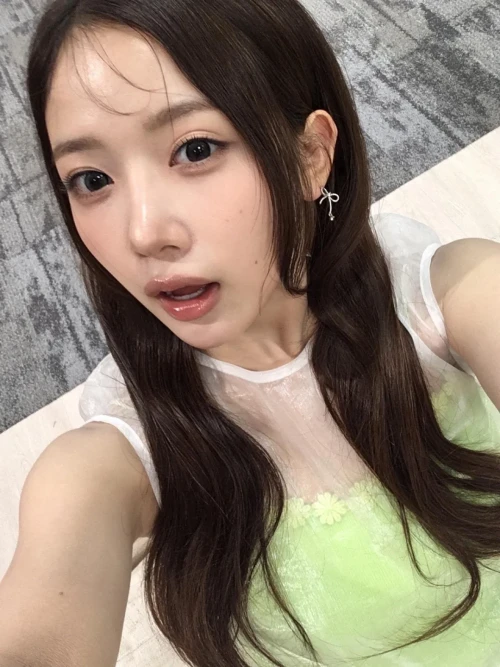 260524-kumi-weverse-update-v0-ypbbxhzky53h1.webp