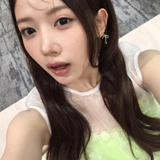260524-kumi-weverse-update-v0-ypbbxhzky53h1