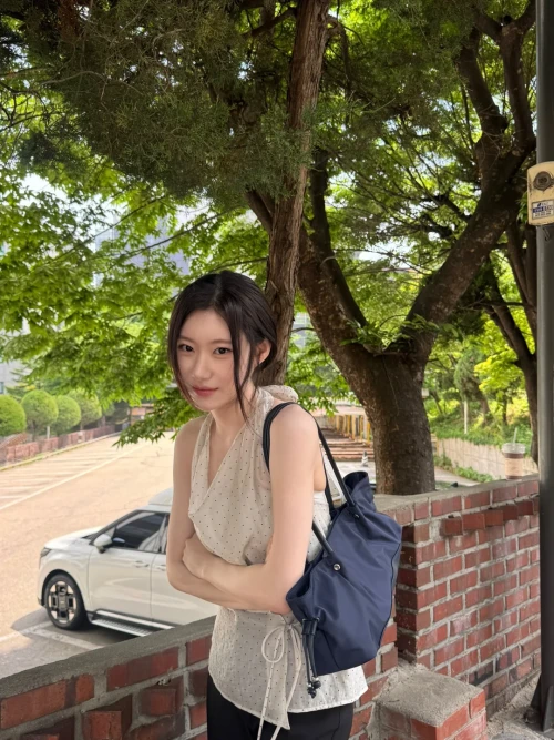 260525-chaeryeong-instagram-update-v0-pe6ly0v7g83h1.webp