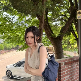 260525-chaeryeong-instagram-update-v0-pe6ly0v7g83h1