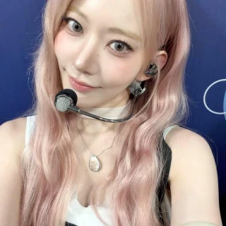 260525-miyawaki-sakura-instagram-update-v0-l3o78daqe83h1