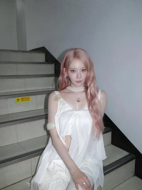 260525-miyawaki-sakura-instagram-update-v0-wgpkfdaqe83h1.webp