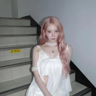 260525-miyawaki-sakura-instagram-update-v0-wgpkfdaqe83h1