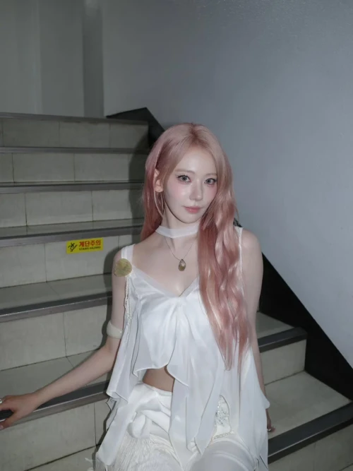 260525-miyawaki-sakura-instagram-update-v0-wwxxxeaqe83h1.webp