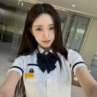 260525-yuna-instagram-update-2-v0-cucbekf8y93h1