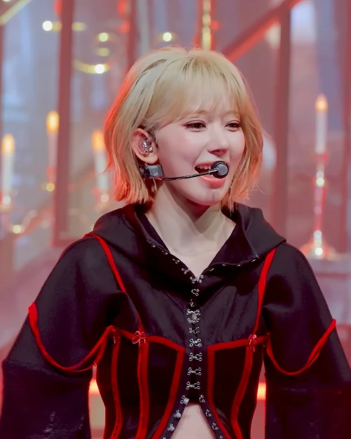 260430-mcountdown-celebration-sakura-fancam-v0-30hmg93tvb3h1.webp
