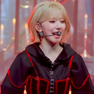 260430-mcountdown-celebration-sakura-fancam-v0-30hmg93tvb3h1