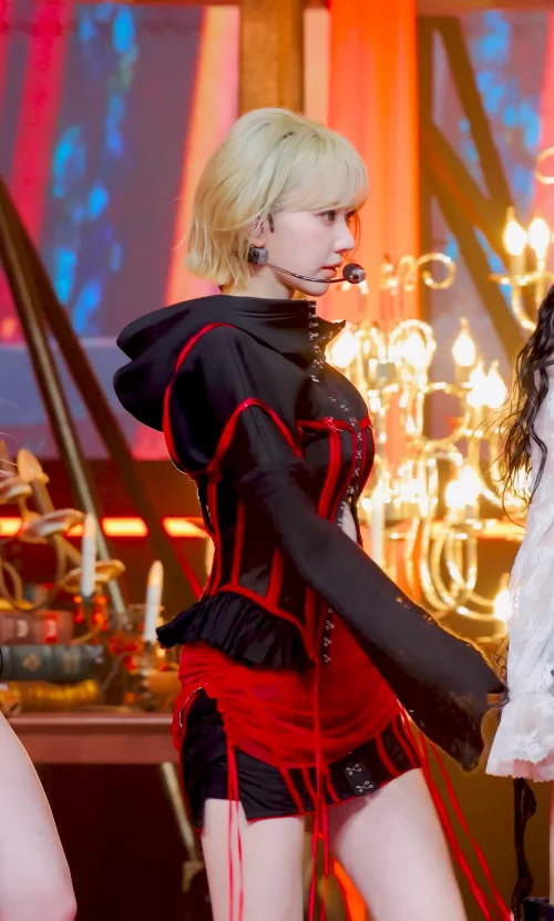 260430-mcountdown-celebration-sakura-fancam-v0-dltvll4tvb3h1.webp