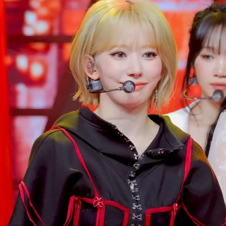 260430-mcountdown-celebration-sakura-fancam-v0-ljiqbw3tvb3h1