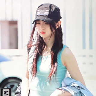 260522-kya-airport-departure-for-taipei-channel-b-baseball-v0-e360z7uump2h1