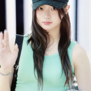 260522-kya-airport-departure-for-taipei-channel-b-baseball-v0-e94hv5uump2h1