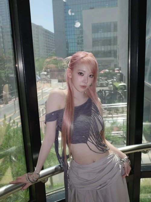 260522-miyawaki-sakura-instagram-update-2-v0-gwed7yk6uo2h1.webp