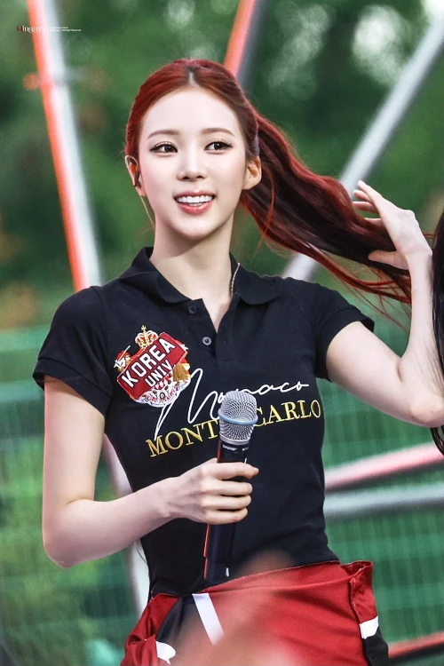 260522-narin-meovv-2026-korea-university-ipselenti-festival-v0-xytdakz2ls2h1.webp