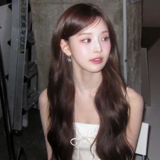 260524-izna-bang-jeemin-a-eye-advertisement-shoot-special-v0-50vgryn4ba3h1