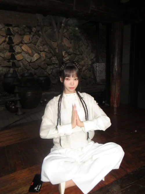 260524-kim-chaewon-instagram-update-v0-kqj1ortbp03h1.webp