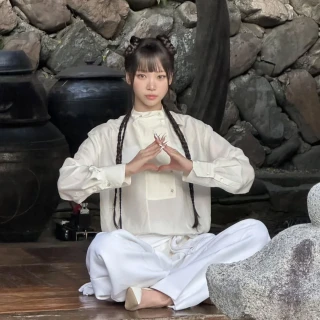 260524-kim-chaewon-instagram-update-v0-nklidqtbp03h1