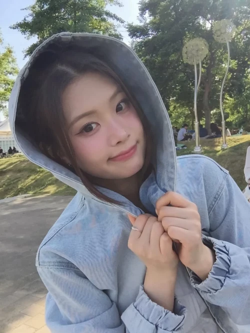 260524-swan-instagram-update-v0-40pww2f6123h1.webp