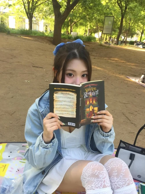 260524-swan-instagram-update-v0-4pq1h3v5123h1.webp