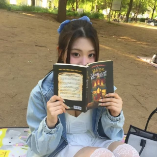 260524-swan-instagram-update-v0-4pq1h3v5123h1