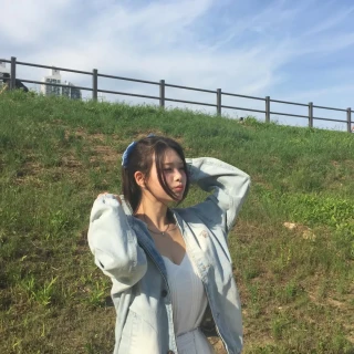 260524-swan-instagram-update-v0-7pqft0x5123h1