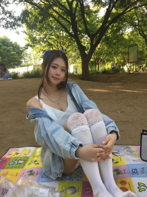 260524-swan-instagram-update-v0-pjqqmng5123h1.webp
