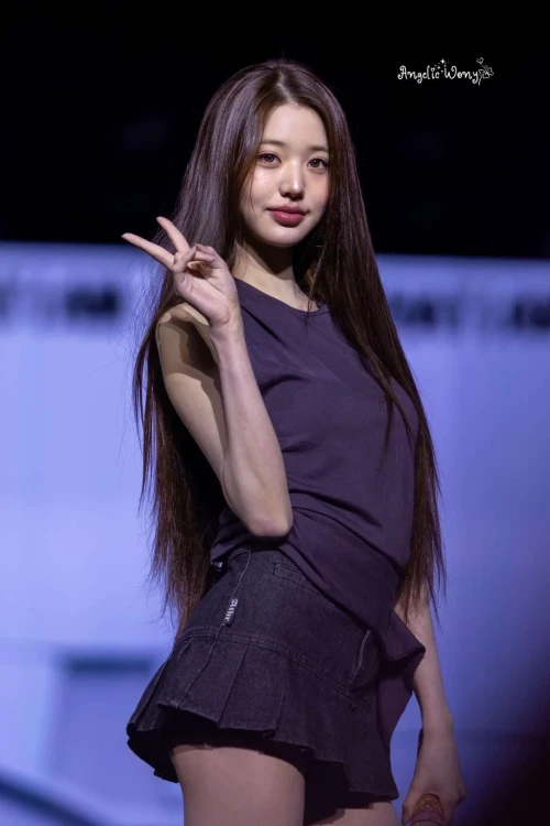 260524-wonyoung-v0-6gaxzj4s6h3h1.webp