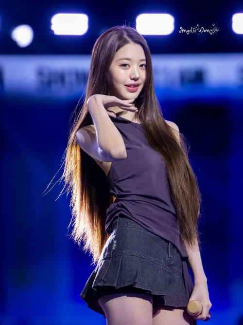 260524-wonyoung-v0-hs21hl4s6h3h1.webp
