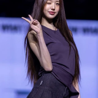 260524-wonyoung-v0-jrn3nk4s6h3h1