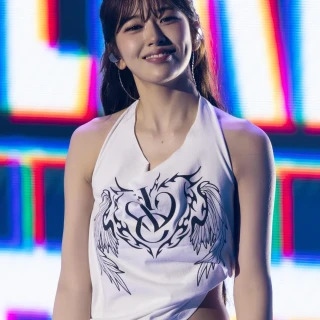 260524-yujin-ive-world-tour-show-what-i-am-in-macao-day-2-v0-bqsxtcenqa3h1