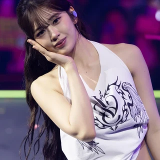 260524-yujin-ive-world-tour-show-what-i-am-in-macao-day-2-v0-hoyuyzdnqa3h1