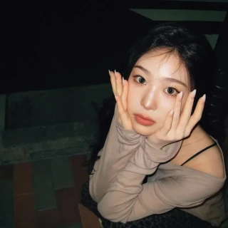 260525-baby-dont-cry-instagram-update-v0-flbma69txa3h1