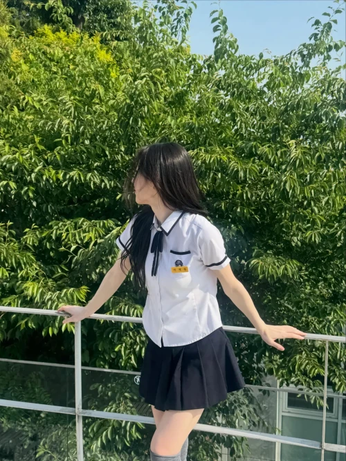 260526-chaeryeong-instagram-update-v0-auvvj41ozd3h1.webp