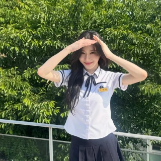 260526-chaeryeong-instagram-update-v0-ckvi70pnzd3h1