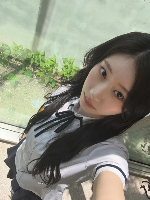 260526-chaeryeong-instagram-update-v0-mru6l4hozd3h1.webp